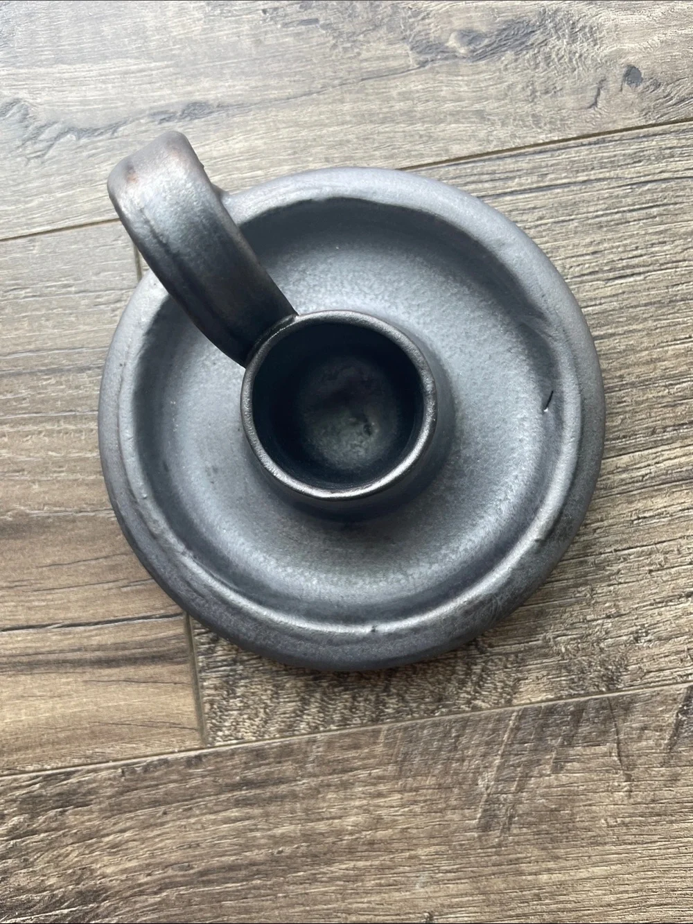 Vintage-Style ceramic Candle Holder in Black
